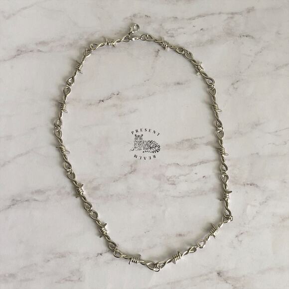 Grunge Barbed Wire Choker Y2K Style Adjustable Chain for Men & Women - Picture 4 of 4